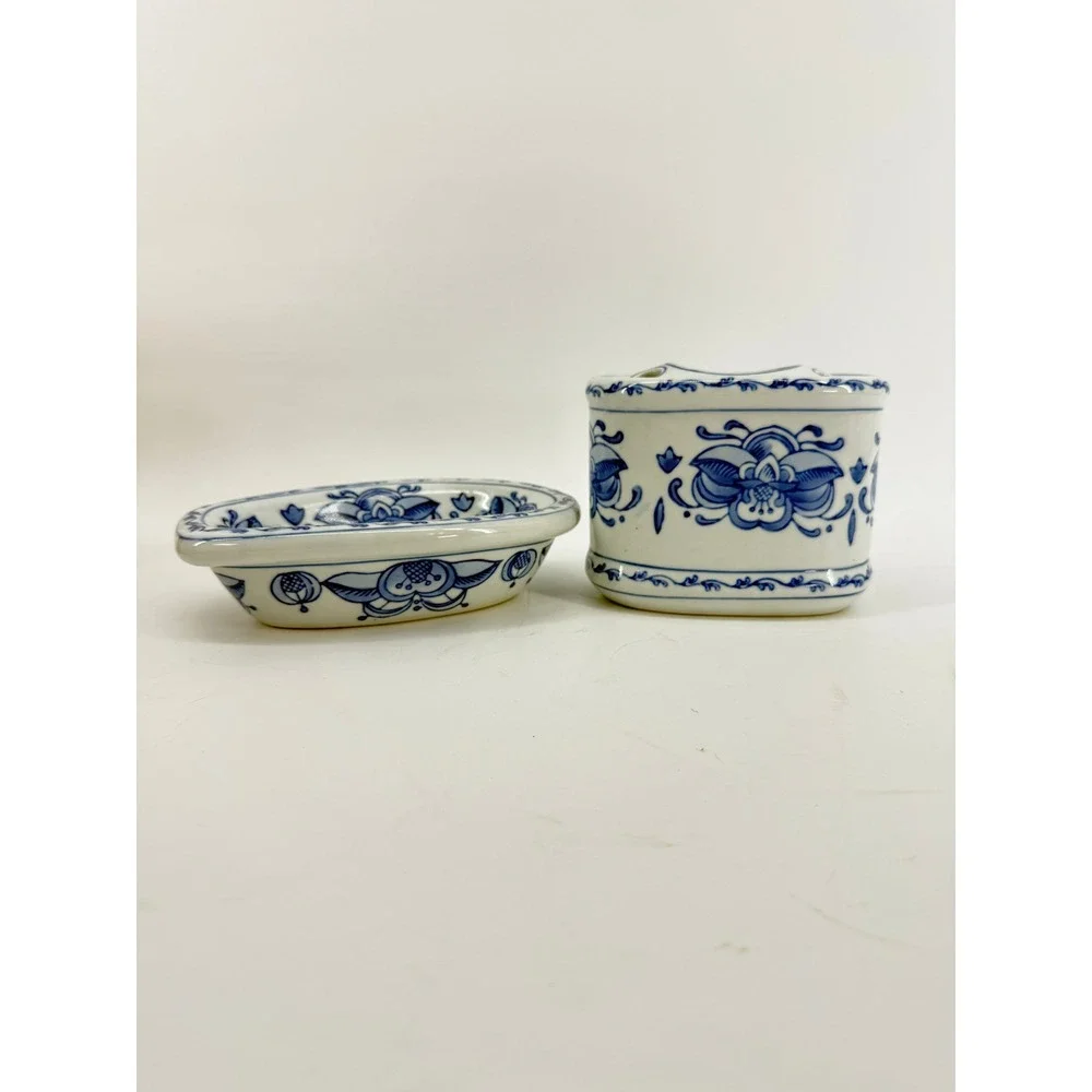 Unbranded Bathroom Vanity Set 1970s OS Blue White Floral Ceramic 2pc Vintage